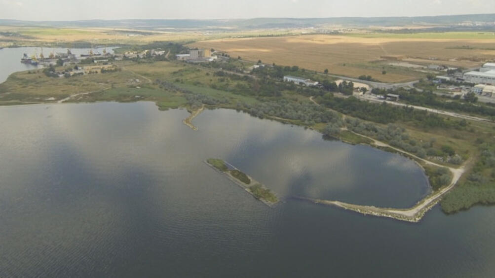 Държавата е продала на частно дружество част от Варненското езеро