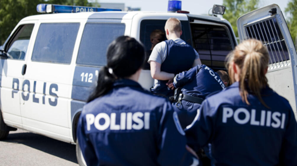 Нападателят от Финландия който вчера намушка няколко души и уби