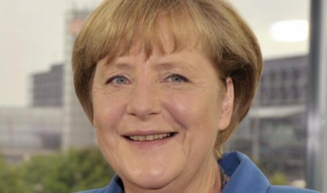 Меркел най-накрая открехна вратата към личния си живот (СНИМКИ)