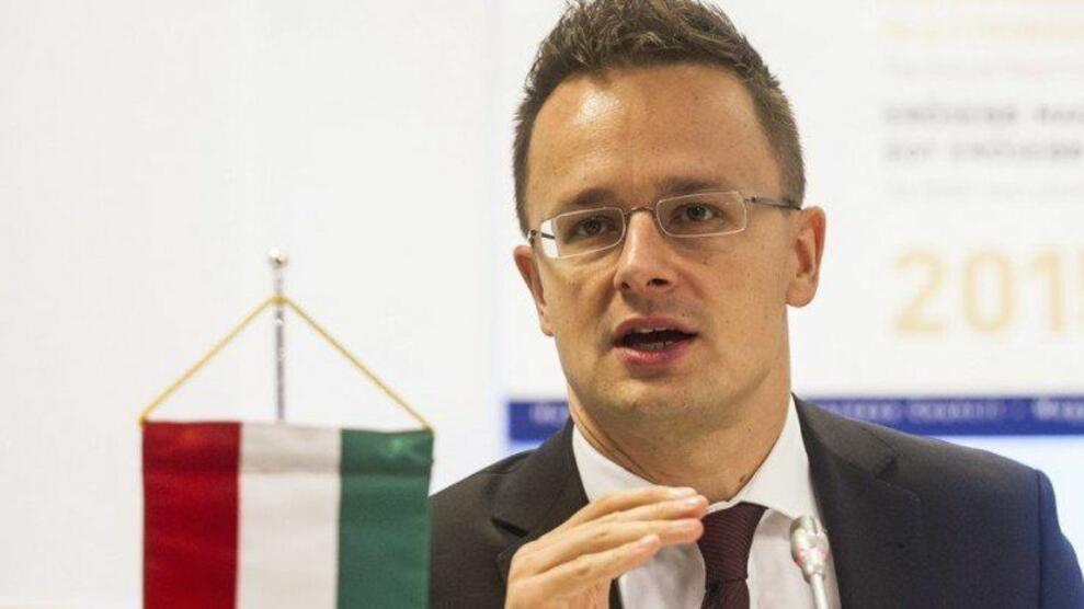 Унгарското правителство от днес преустанови дипломатически отношения на посланическо ниво
