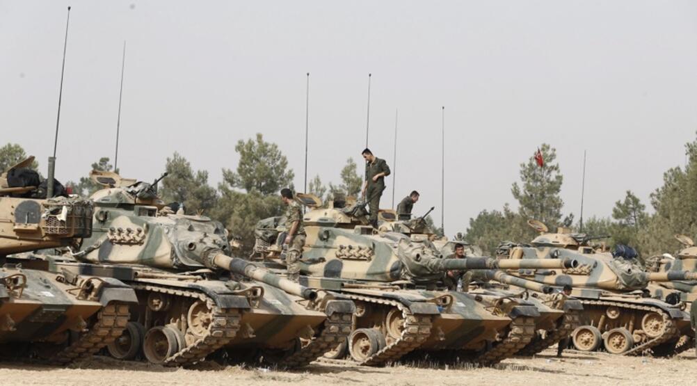 Турция отново подсили военното си присъствие по южната си граница