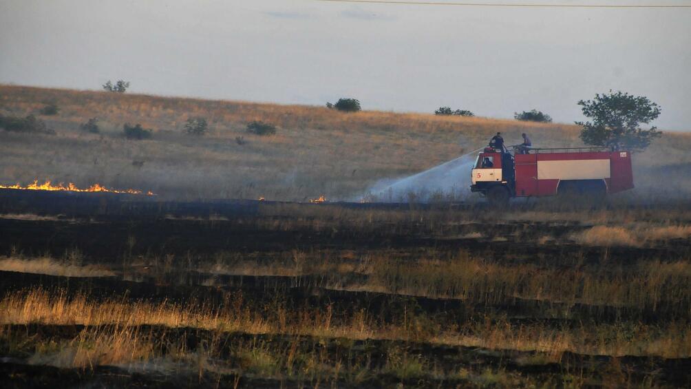 Овладян е пожарът между местностите Бармук баир и Батмиш край