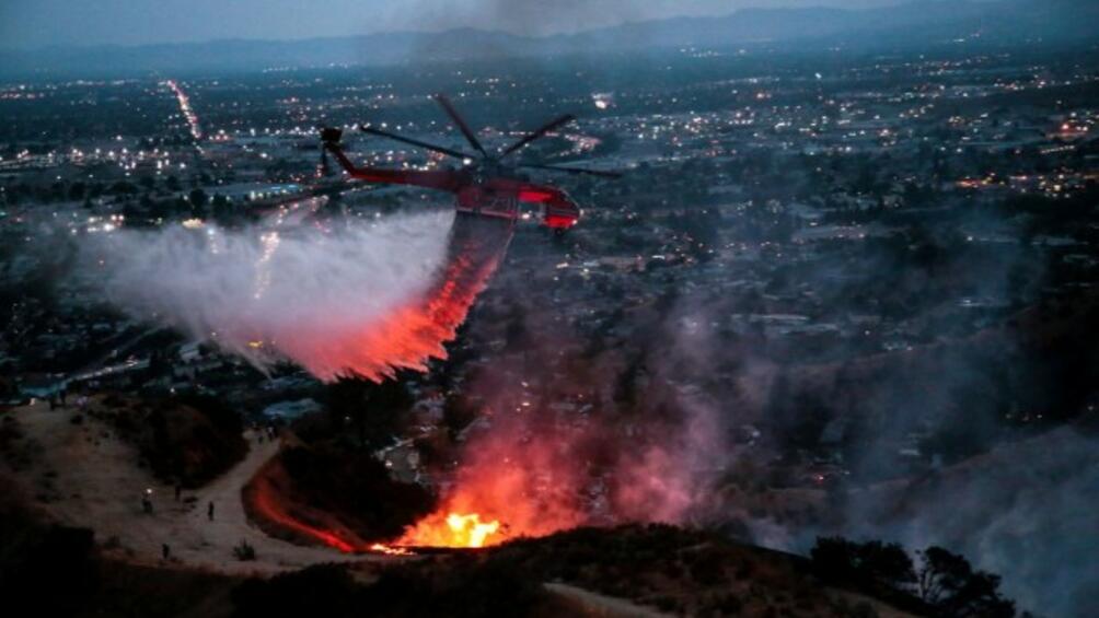 Лос Анджелис е изправен пред най големия горски пожар в историята