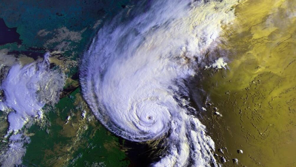 Втора мощна буря заплашва да удари САЩ след "Харви". Ураганът