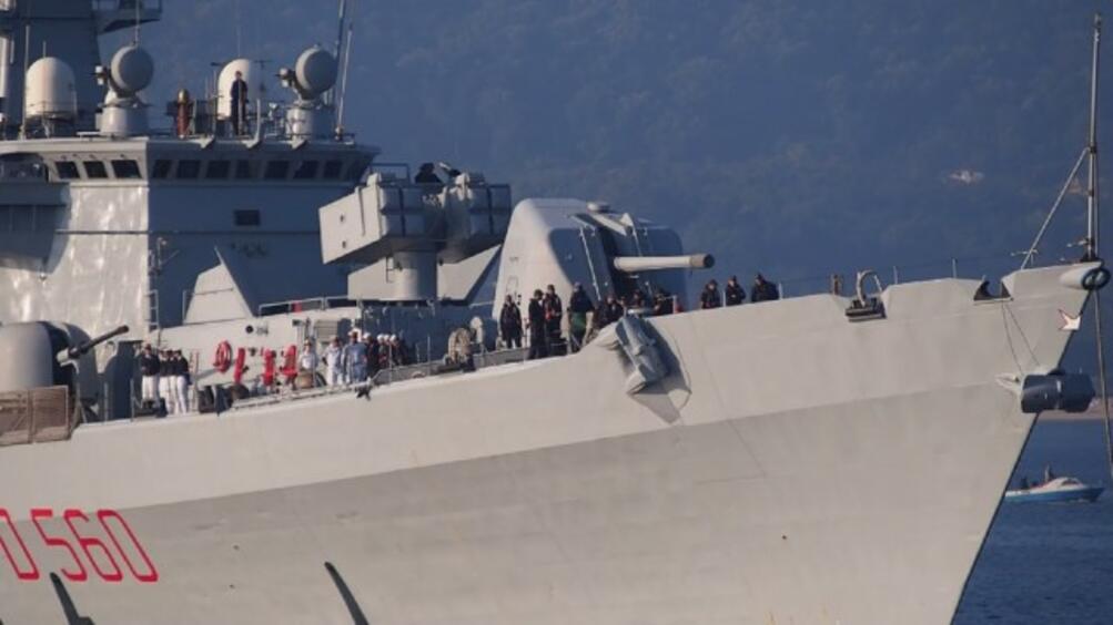 Италиански боен кораб акостира във Варна. Разрушителят от военноморските сили