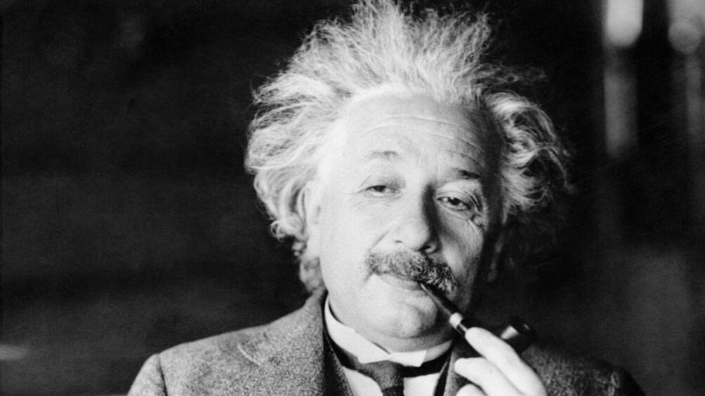 Български учен отрече Теорията на относителността на Айнщайн и я нарече обида