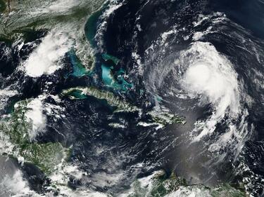 Нов ураган на име "Мария" се завихря в Атлантика