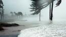 Остров Гваделупа под тревога заради идващия ураган
