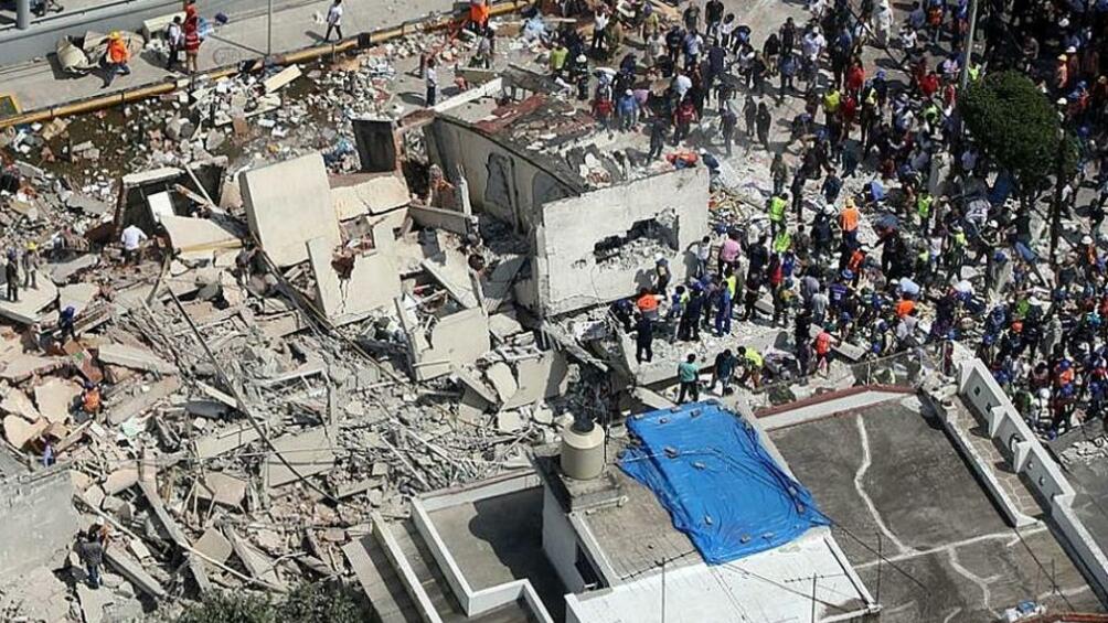 Мексиканските федерални власти съобщиха че загиналите при вчерашното земетресение с магнитуд