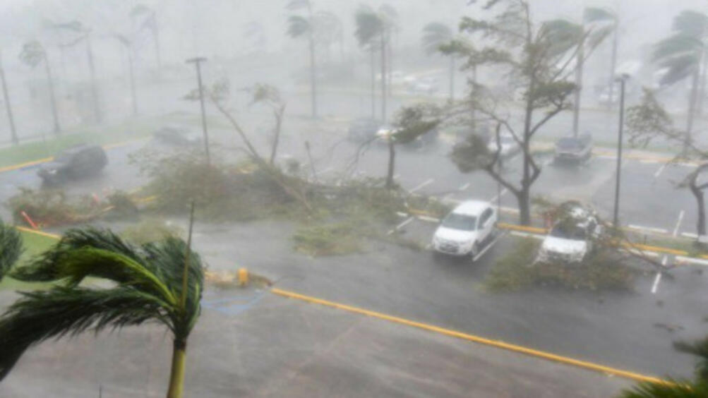 9 души са загинали след като ураганът Мария премина през