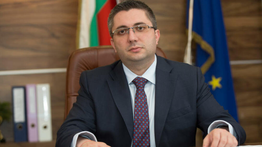 Министерстърът на регионалното развитие и благоустройството Николай Нанков обмисля с изграждането на