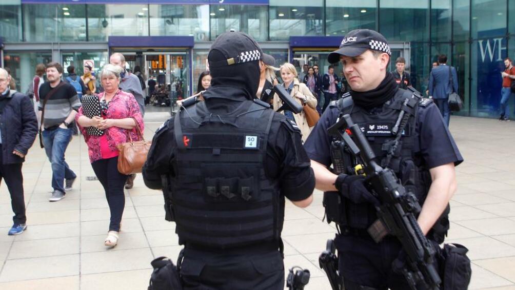 Британската полиция арестува шести човек във връзка с терористичната атака