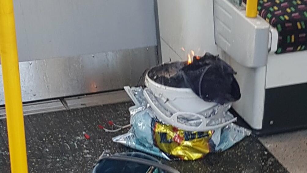 Самоделната бомба която избухна частично в лондонското метро миналата седмица
