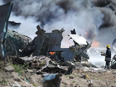 Взривове в складове с боеприпаси в Украйна
