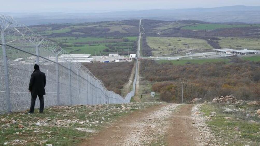 Български гранични полицаи върнаха в Турция 34 бежанци, пресекли границата