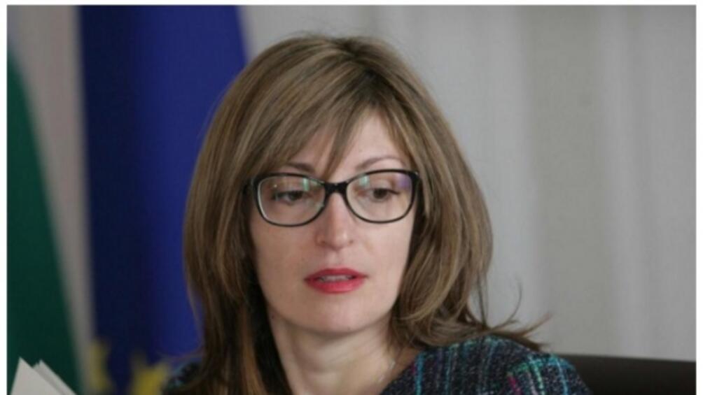 Вицепремиерът и външен министър Екатерина Захариева заяви че Христо Стоичков
