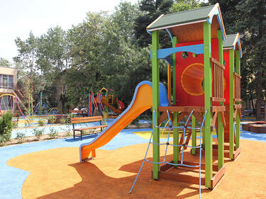 Детска площадка в Бургас се използва за предлагане на сексуални услуги