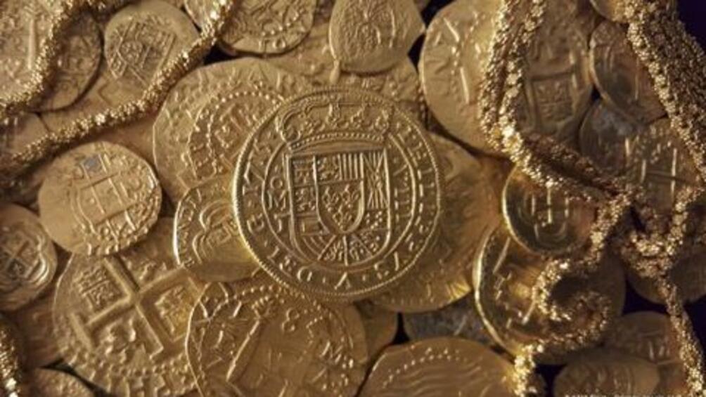 Най малко 800 монети липсват от изключително ценното съкровище което бе