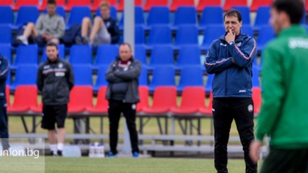 Селекционерът на националния отбор Петър Хубчев обяви група от 20