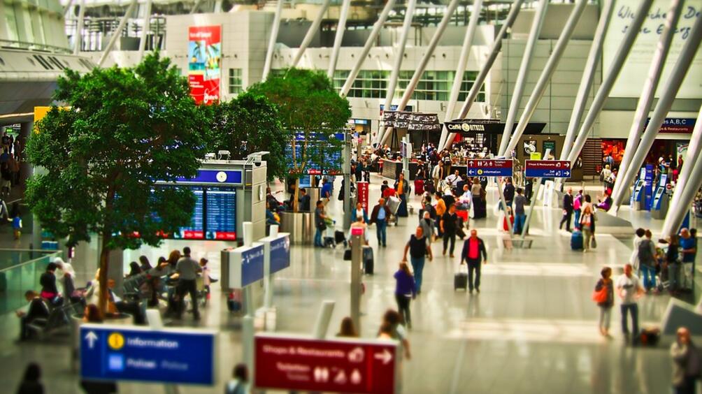 Заплахата за евентуални терористични атаки по летищата в САЩ се