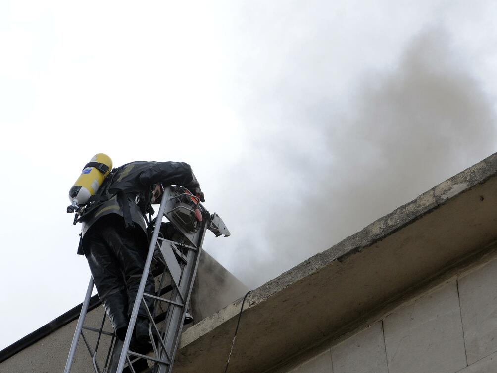 Най-вероятната причина за пожара в сграда на жандармерията в Бургас