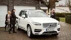 Семейства започват реални тестове на автономни автомобили Volvo