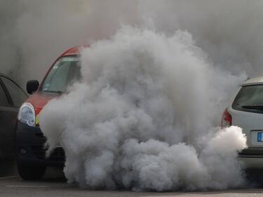 Според Борисов: Въздухът ни мръсен заради колите с по един човек