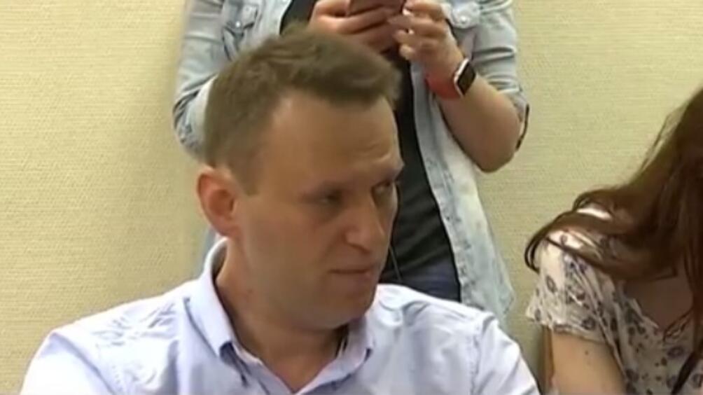 Полицията задържа руския опозиционен лидер Алексей Навални по време на