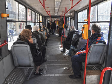 Експериментално: Нощен градски транспорт в София за 2 лева