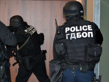 Полицията нахлу в бургаско гето