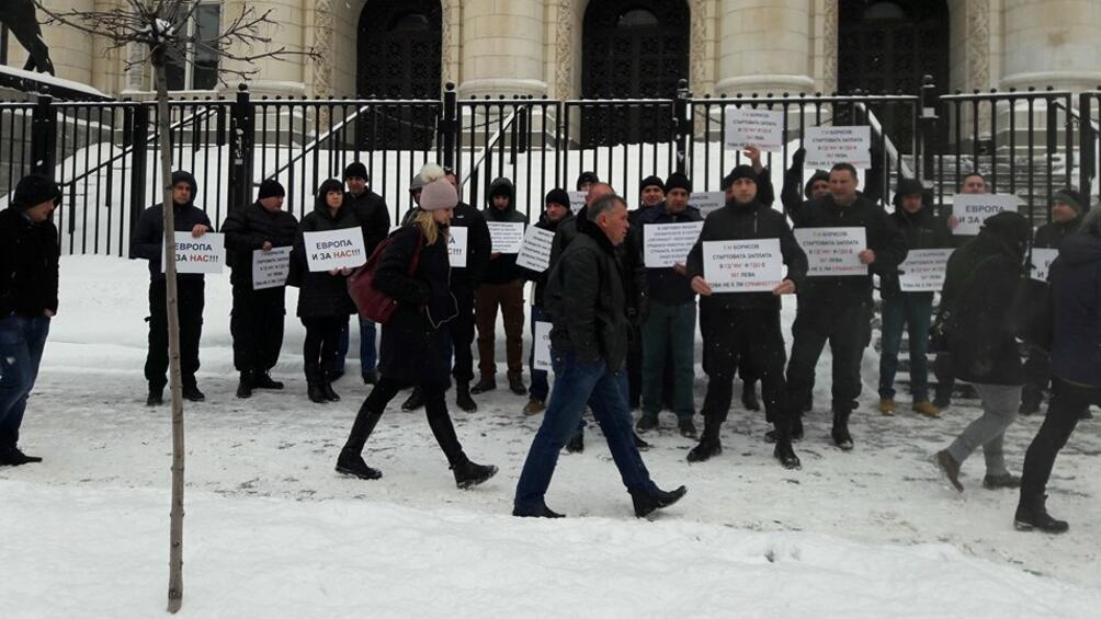 Синдиката на служителите в затворите в България решава днес за