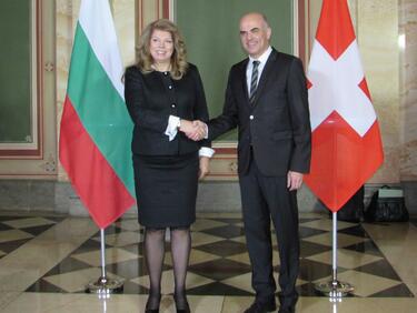  Йотова: България е добър посредник между страните от Западните Балкани и Швейцария