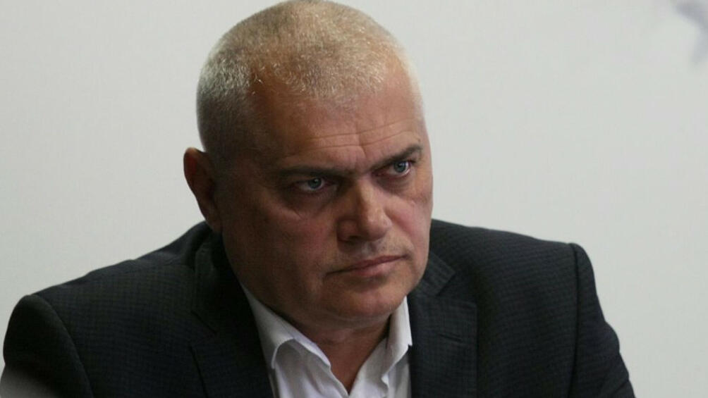 БСП поиска оставката на вътрешния министър Валентин Радев заради непроверените