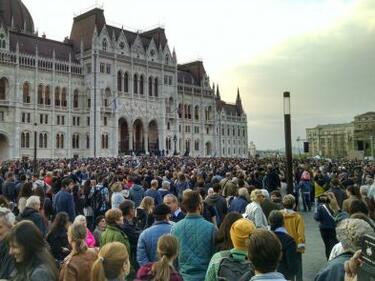 Нови протести срещу Орбан в Унгария