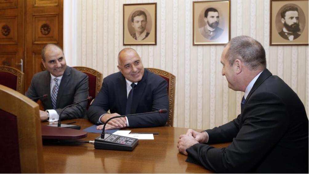 Президентът Румен Радев и заместник председателят на ГЕРБ Цветан Цветанов отново