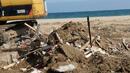 Събориха основи на незаконен бар на плажа в „Слънчев бряг“