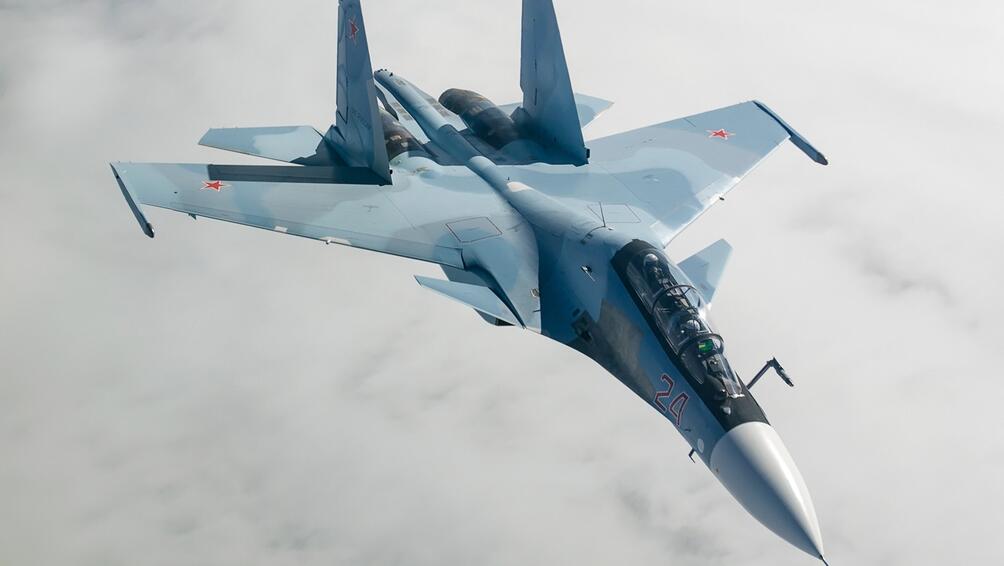 Руски изтребител Су-30 падна в Средиземно море, а двамата му