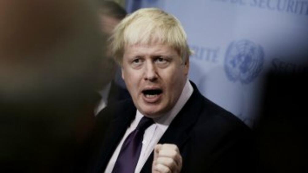 Британският външен министър Борис Джонсън отхвърли като налудничаво правителствено предложение