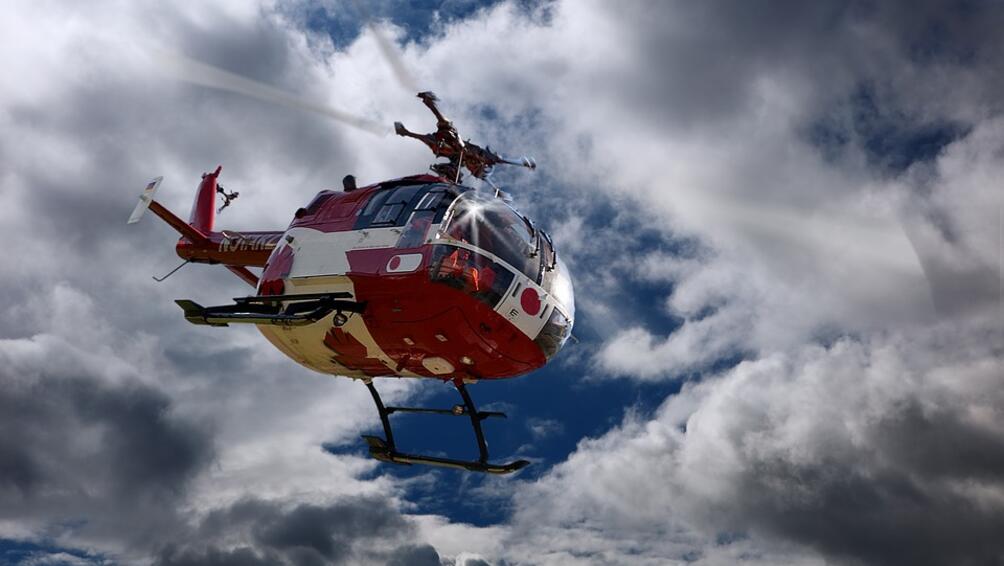 Три непалски хеликоптера са пристигнали до базовия лагер на връх