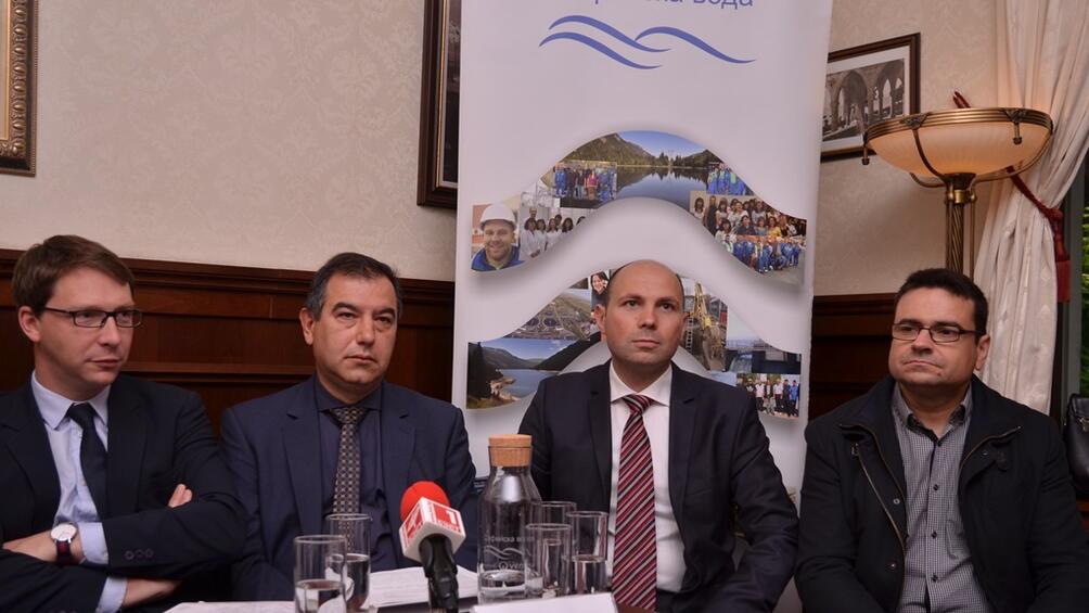 На среща между мениджмънта на Софийска вода, част от международната