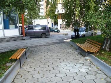 В София поставят 12 пейки с формата на букви от кирилицата