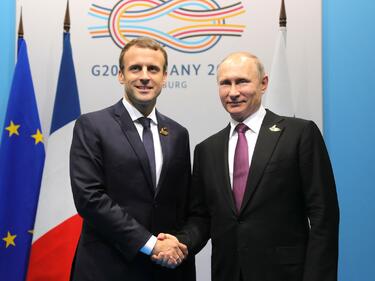 Макрон иска рестарт на отношенията Франция-Русия
