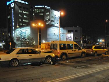 Девет коли се удариха в София, има и ранени