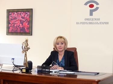 Манолова: Моята оставка срещу решаването на проблема на майките на деца с увреждания