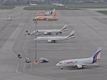 Столичното летище започна разследване за непроверения самолет