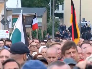 Стотици германци излязоха на пореден протест срещу мигрантите