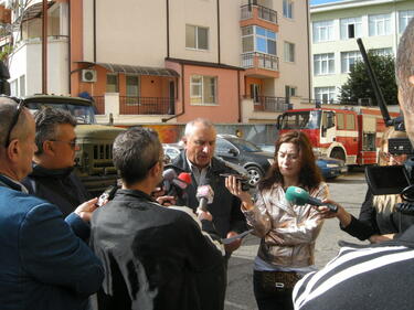 Пожарите в индустриалната зона на град Сливен са овладени