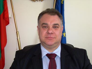 Д-р Мирослав Ненков: Трудно ще бъдат изтръгнати кърлежите от здравната система

