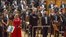 Препълнената зала „България“ аплодира на крака Паул Бадура-Скода и Софийската филхармония

