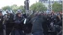 Протест в центъра на Париж прерасна в бой с полицията